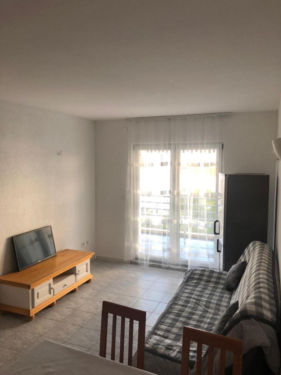Apartman Ylli Nečujam Extérieur photo
