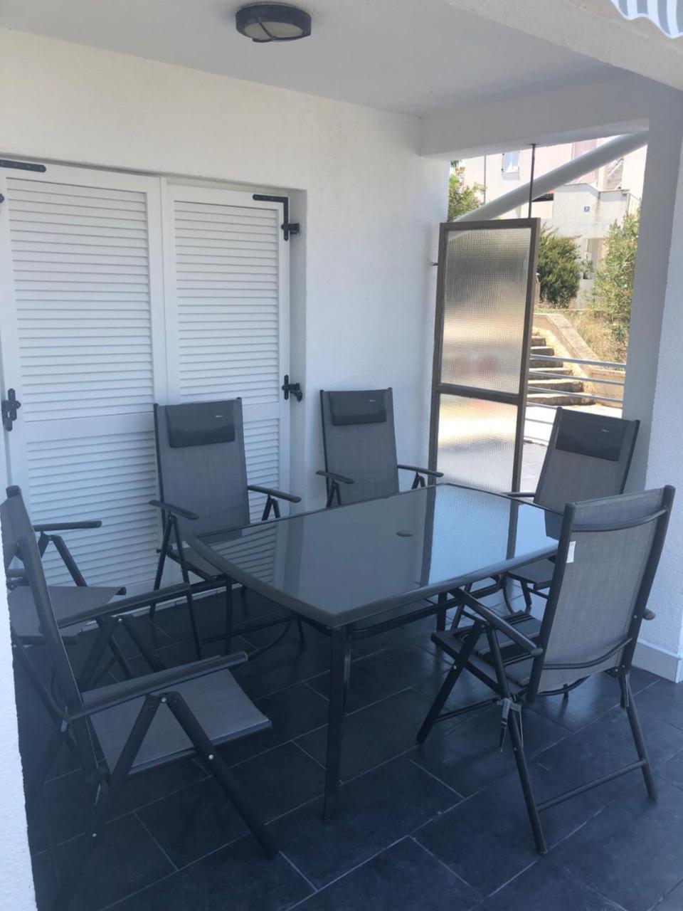 Apartman Ylli Nečujam Extérieur photo